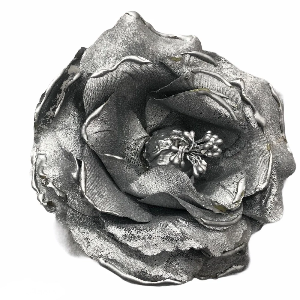 VINTAGE LARGE SILVER FABRIC BROOCH